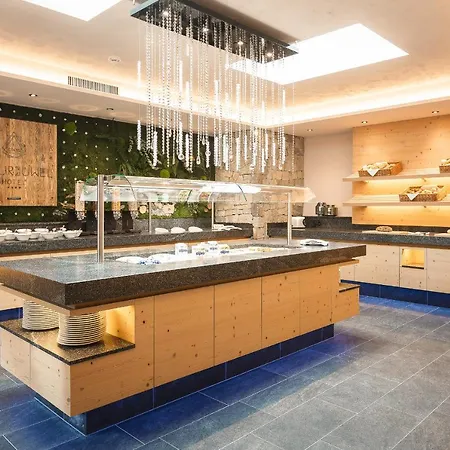 Otel Naturjuwel 4*