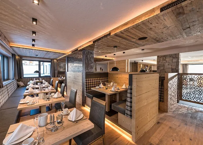 Naturjuwel فندق 4*